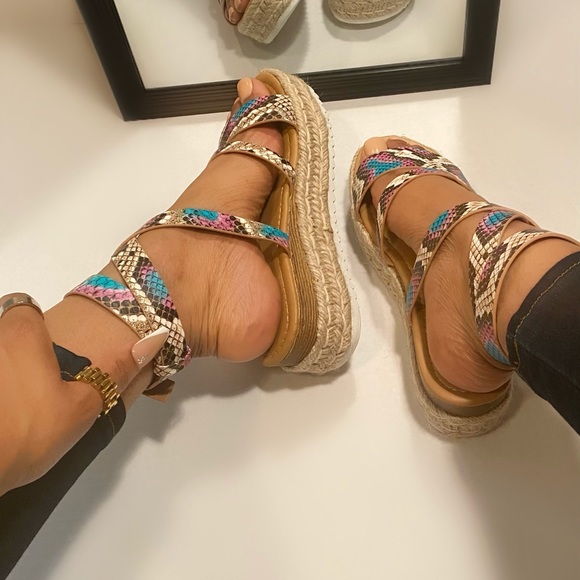 🐍Riley🐍 NEW! - Picture 2 of 2